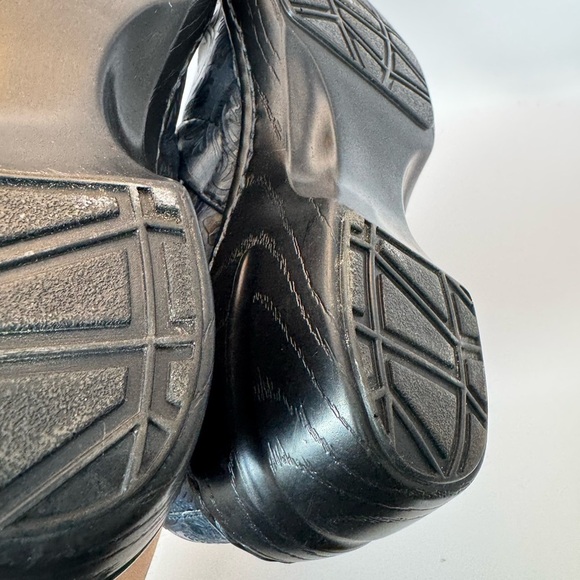 BASS Sheena Tooled Textured Paisley Slip On Blue Shoes Clogs Women's Size 9.5 - Picture 13 of 14